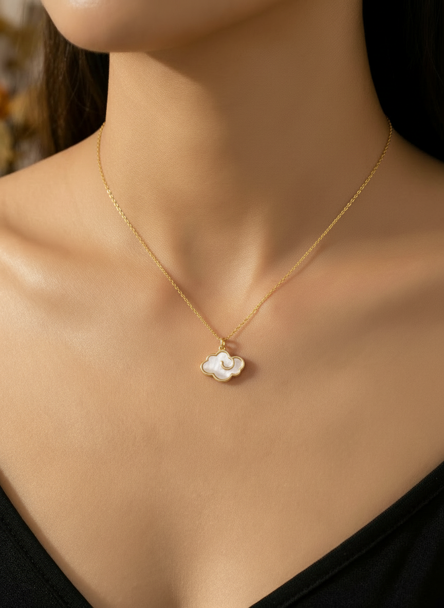 Colar Cloud Dourado